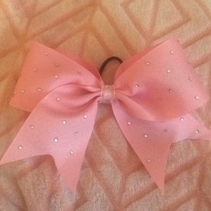 Cheer bow